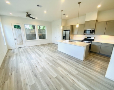 1524 Ojeman Road - Photo Thumbnail 5