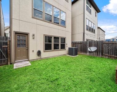 1510 Brayson Oaks Place - Photo Thumbnail 33
