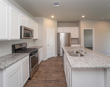 14086 Sharktooth Hill Lane - Photo Thumbnail 3