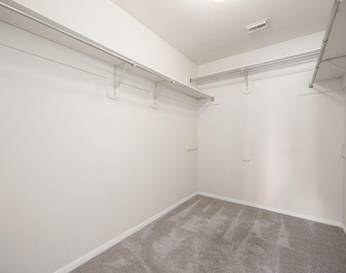 4754 Widerop Lane - Photo Thumbnail 17