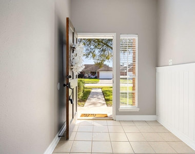 4754 Widerop Lane - Photo Thumbnail 3