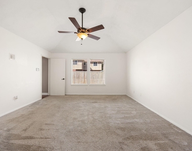 4754 Widerop Lane - Photo Thumbnail 13