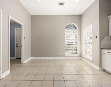 4754 Widerop Lane - Photo Thumbnail 12