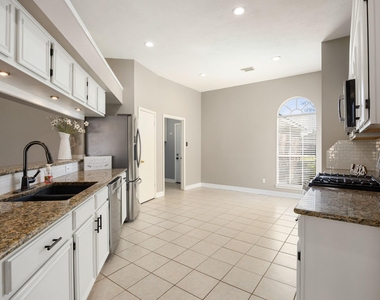 4754 Widerop Lane - Photo Thumbnail 8