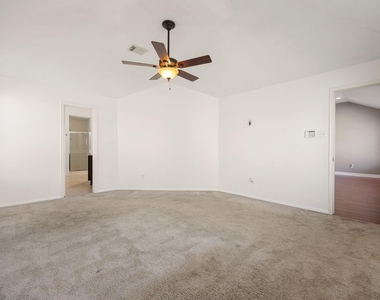 4754 Widerop Lane - Photo Thumbnail 14