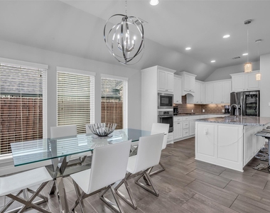 166 Painted Trillium Drive - Photo Thumbnail 21