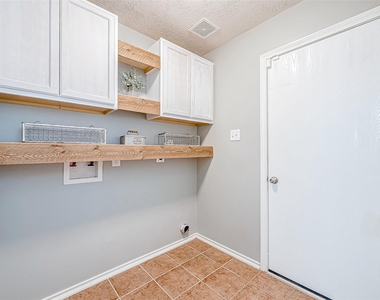 1430 Natural Pine Trail - Photo Thumbnail 12