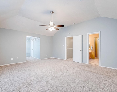 1430 Natural Pine Trail - Photo Thumbnail 20