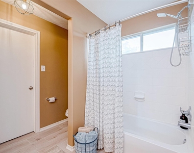 1430 Natural Pine Trail - Photo Thumbnail 23