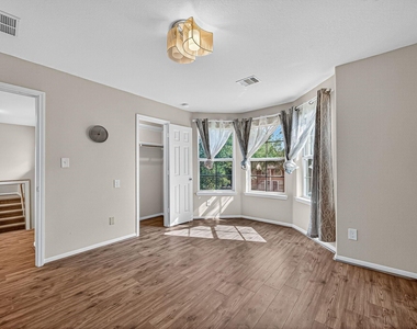 14574 Empanada Drive - Photo Thumbnail 16