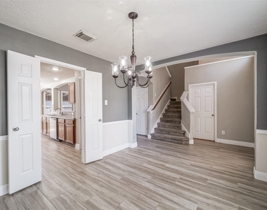 4822 Mosaic Canyon Court - Photo Thumbnail 13