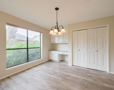 14214 Withersdale Drive - Photo Thumbnail 12