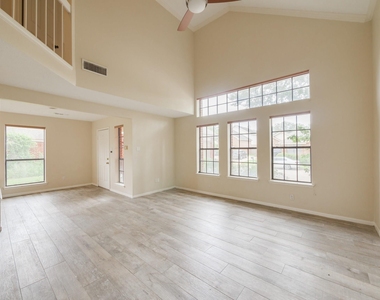 14214 Withersdale Drive - Photo Thumbnail 6
