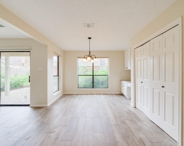 14214 Withersdale Drive - Photo Thumbnail 11