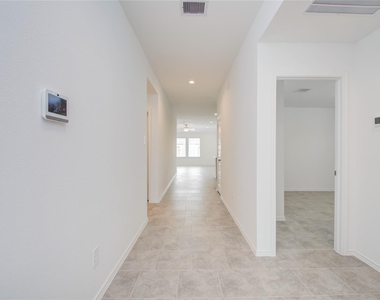 1022 Cattle Chute Ct - Photo Thumbnail 1