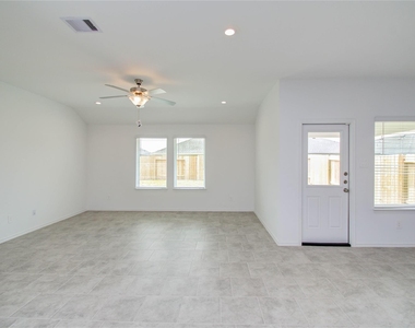 1022 Cattle Chute Ct - Photo Thumbnail 16