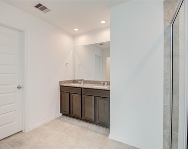 1022 Cattle Chute Ct - Photo Thumbnail 22