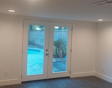 4629 Cedar Oaks Lane - Photo Thumbnail 9
