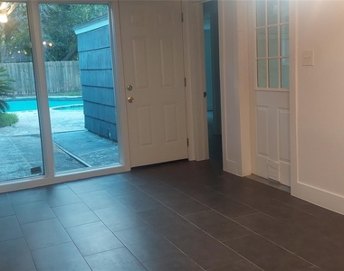 4629 Cedar Oaks Lane - Photo Thumbnail 8