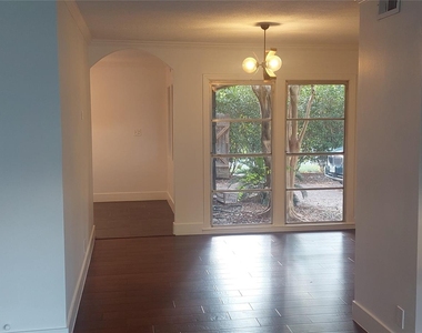 4629 Cedar Oaks Lane - Photo Thumbnail 6