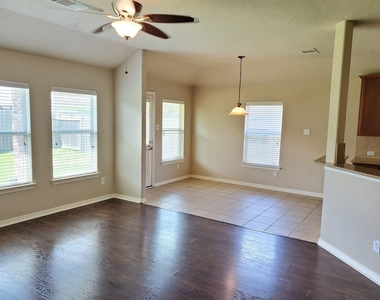 1219 Pecos Pass Drive - Photo Thumbnail 2