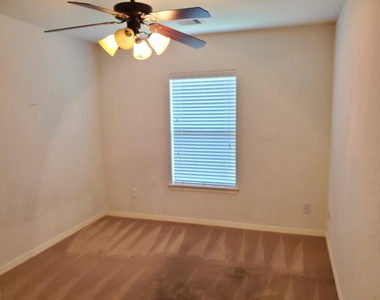 1219 Pecos Pass Drive - Photo Thumbnail 22