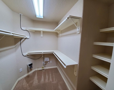 1219 Pecos Pass Drive - Photo Thumbnail 20