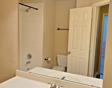 1219 Pecos Pass Drive - Photo Thumbnail 25