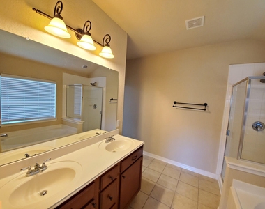 1219 Pecos Pass Drive - Photo Thumbnail 19