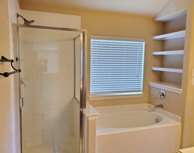 1219 Pecos Pass Drive - Photo Thumbnail 17