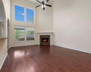 5719 Indigo Trails Drive - Photo Thumbnail 17