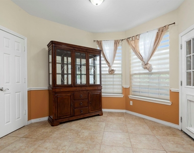 5719 Indigo Trails Drive - Photo Thumbnail 8