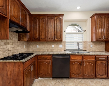 5719 Indigo Trails Drive - Photo Thumbnail 24