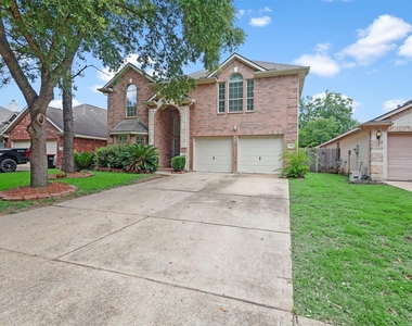 5719 Indigo Trails Drive - Photo Thumbnail 2