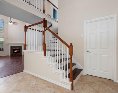 5719 Indigo Trails Drive - Photo Thumbnail 5