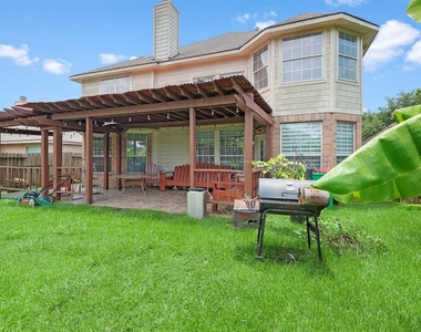 5719 Indigo Trails Drive - Photo Thumbnail 9