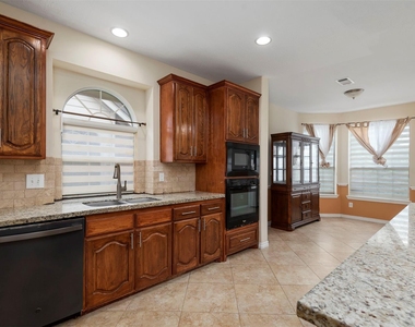 5719 Indigo Trails Drive - Photo Thumbnail 23
