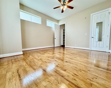 314 W Bell Street - Photo Thumbnail 23