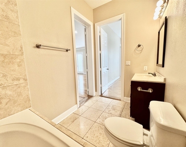314 W Bell Street - Photo Thumbnail 20