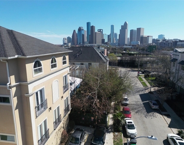 314 W Bell Street - Photo Thumbnail 1