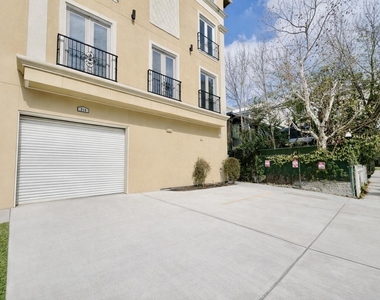 314 W Bell Street - Photo Thumbnail 3