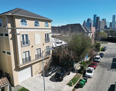 314 W Bell Street - Photo Thumbnail 2