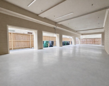 314 W Bell Street - Photo Thumbnail 5