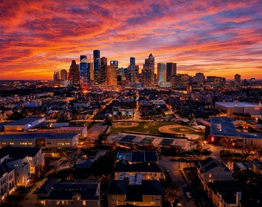 314 W Bell Street - Photo Thumbnail 31
