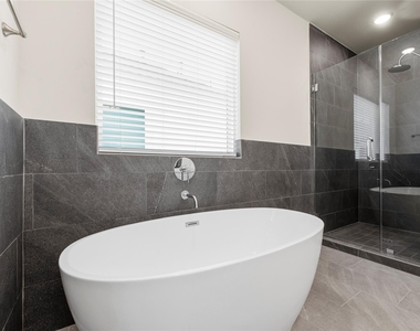 3075 Hicks Street - Photo Thumbnail 22