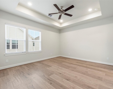 3075 Hicks Street - Photo Thumbnail 18