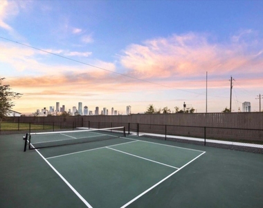 3075 Hicks Street - Photo Thumbnail 28