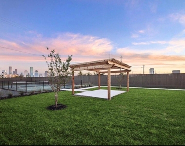 3075 Hicks Street - Photo Thumbnail 27
