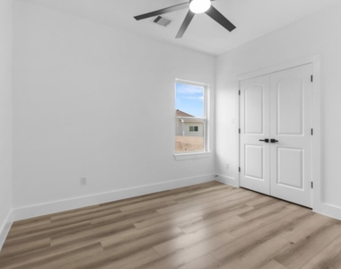4412 Alvin Street - Photo Thumbnail 22