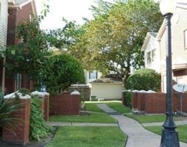 1103 Dulles Avenue - Photo Thumbnail 15